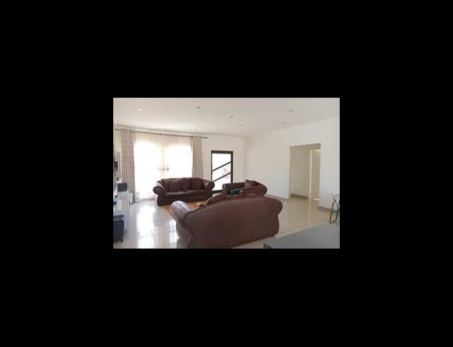 3 BEDROOM HOUSE FOR SALE IN THE ORCHARDS